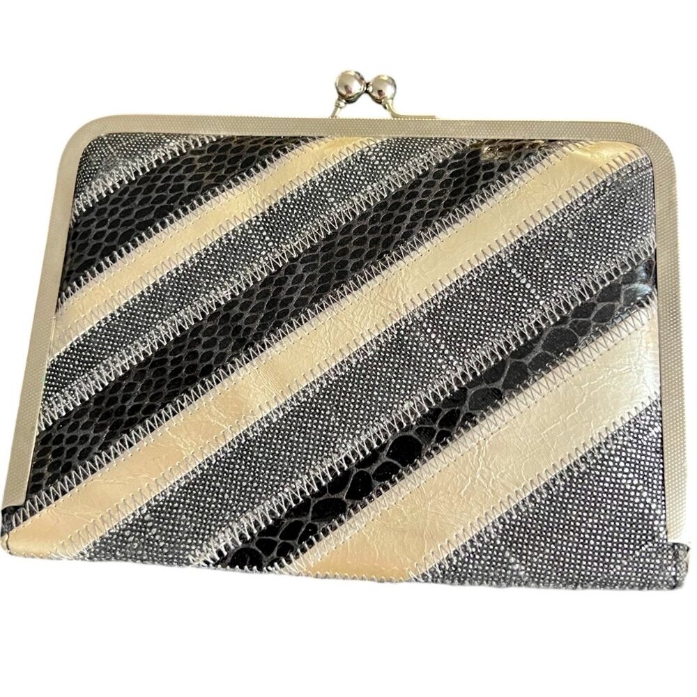 Vintage 1960s | Snakeskin | Kiss Clasp | Metallic Silver | Black | Wallet